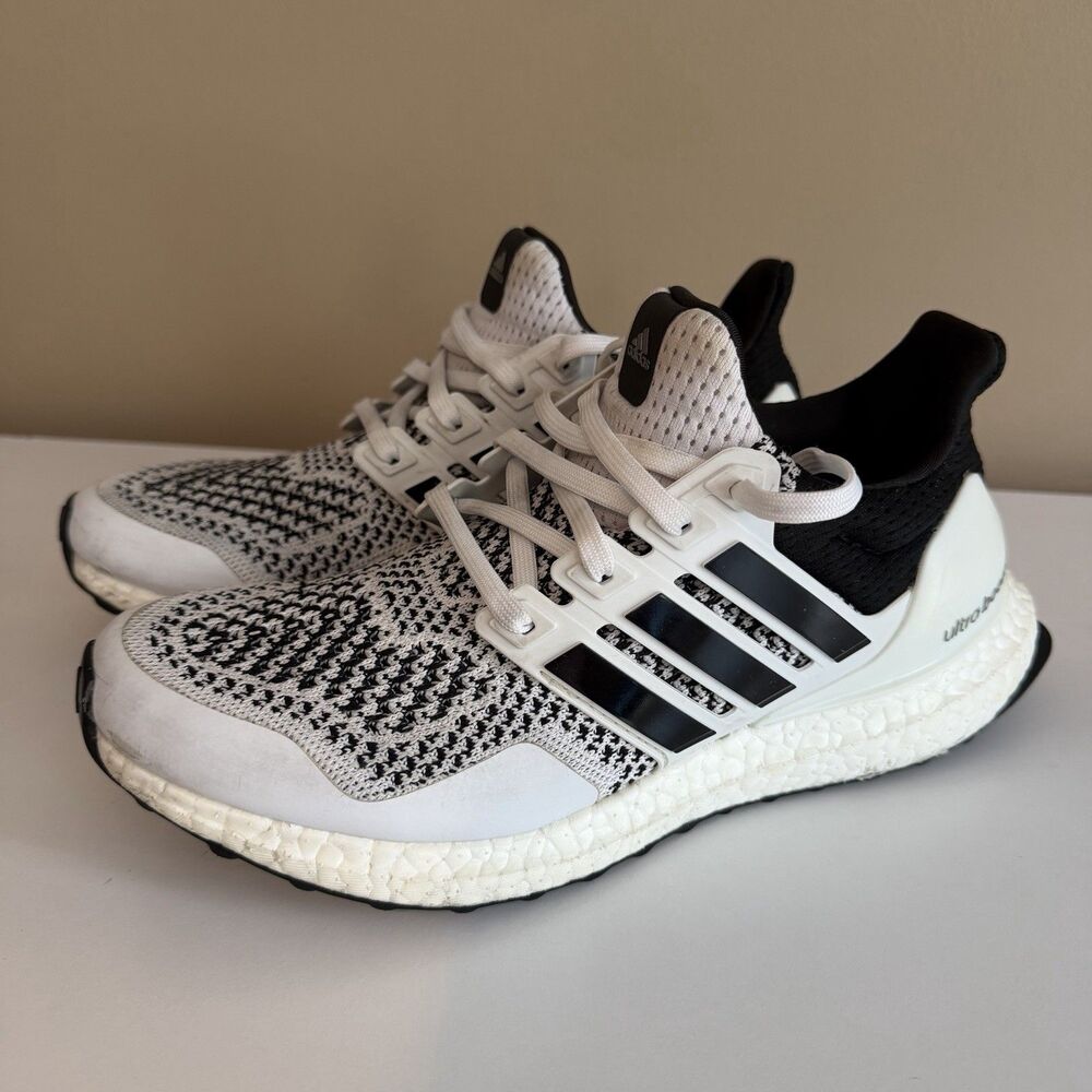 Adidas Ultraboost 1.0 Oreo Running Shoes Sneakers Men 6.5/Women’s 7.5 BlackWhite